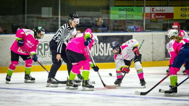 Vivien Vrabcová na turnaji Hokejovej galaxie